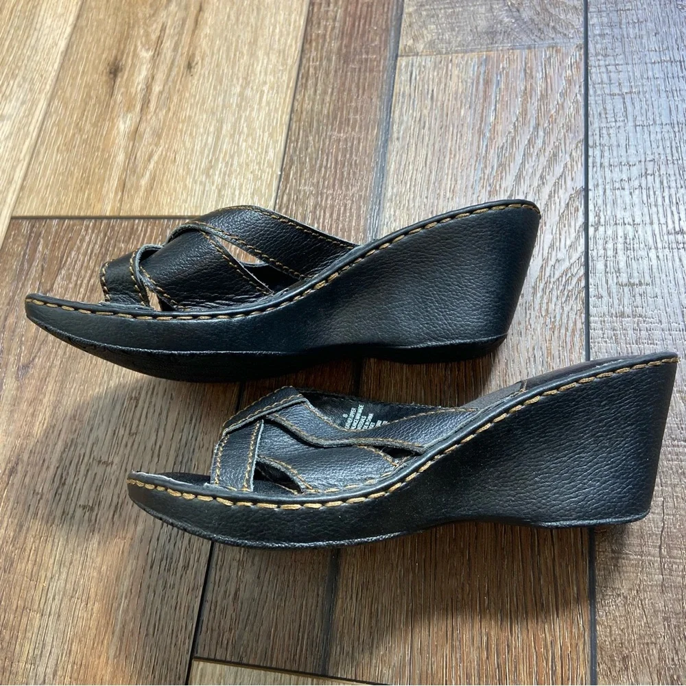 Merona leather wedge